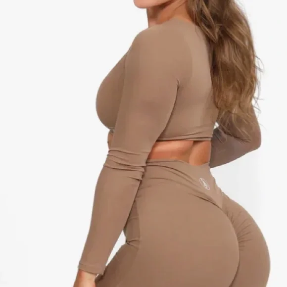 Allure the Brand Brown Flare Pants & matching top both size M - Picture 6 of 10